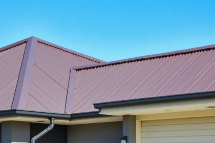 Blacha na dach – Rodzaje, Właściwości i Montaż